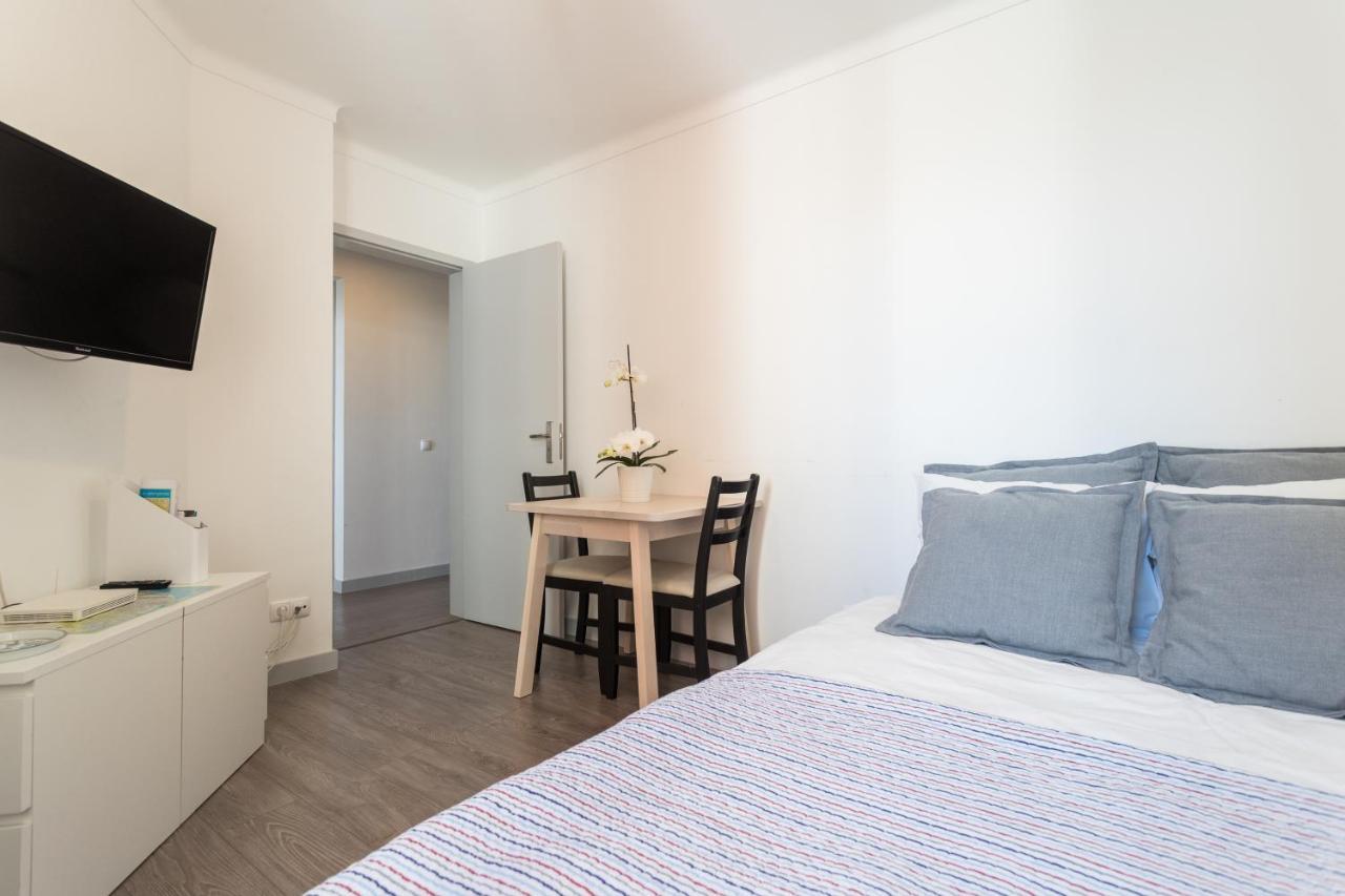 Parque Nacoes, Near Airport, Metro Station Apartamento *