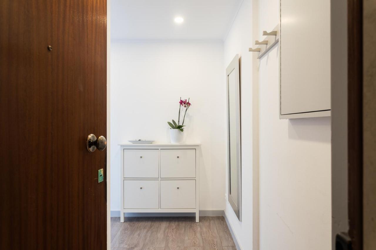 Apartamento Parque Nacoes, Near Airport, Metro Station *