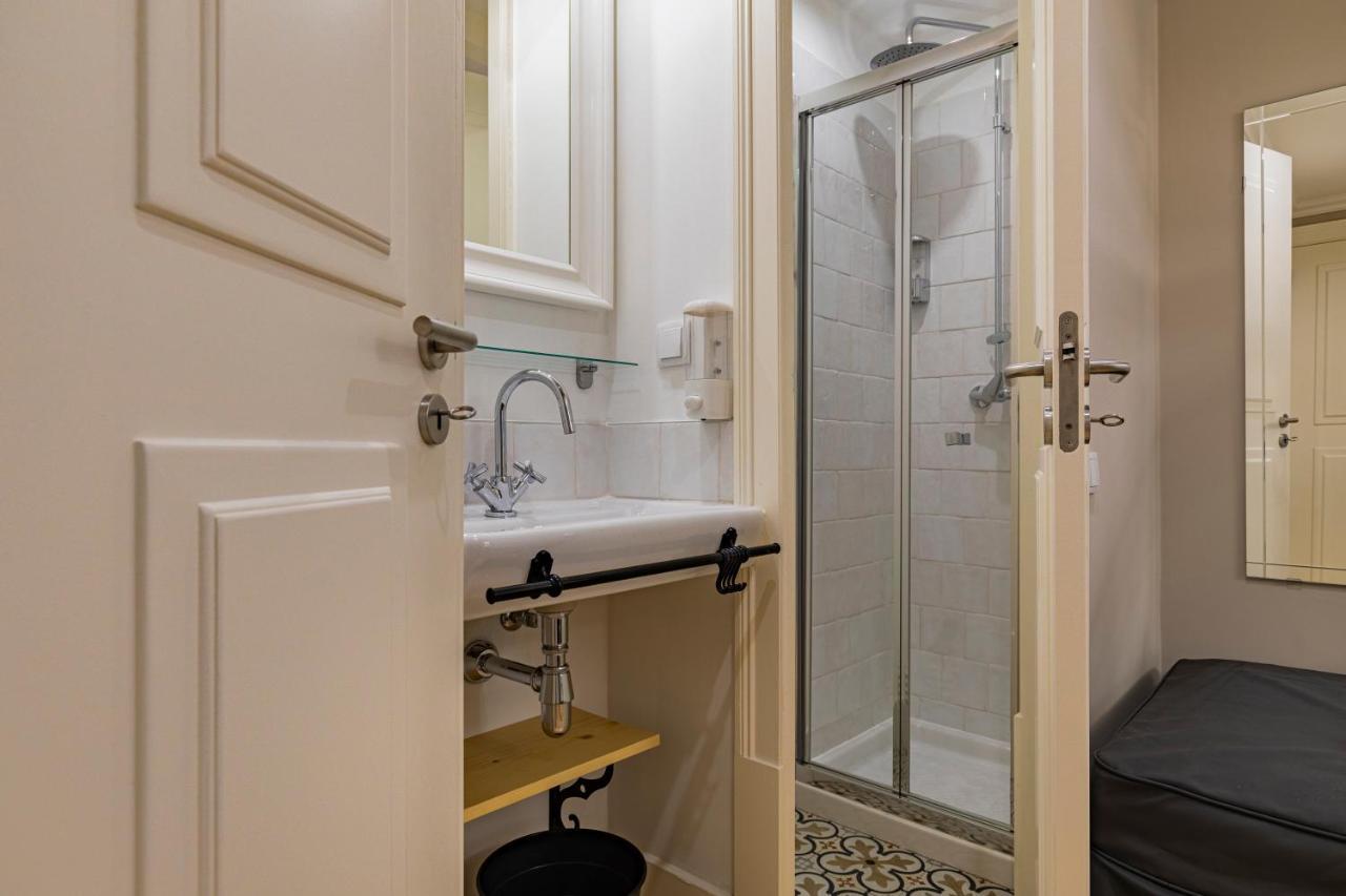 Lovelystay - Charming Douradoures I Apartamento Lisboa