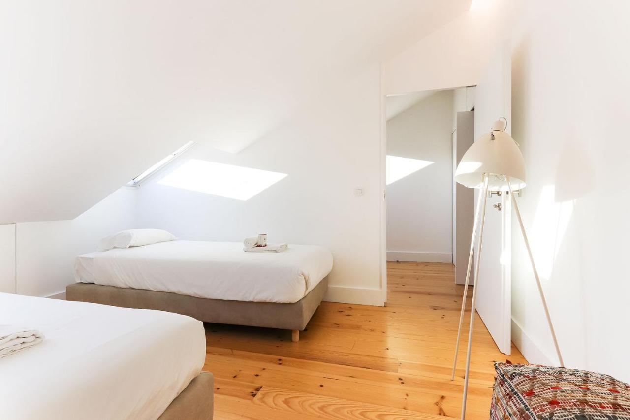 Marques De Pombal Duplex With Terrace By Homing Lisbon