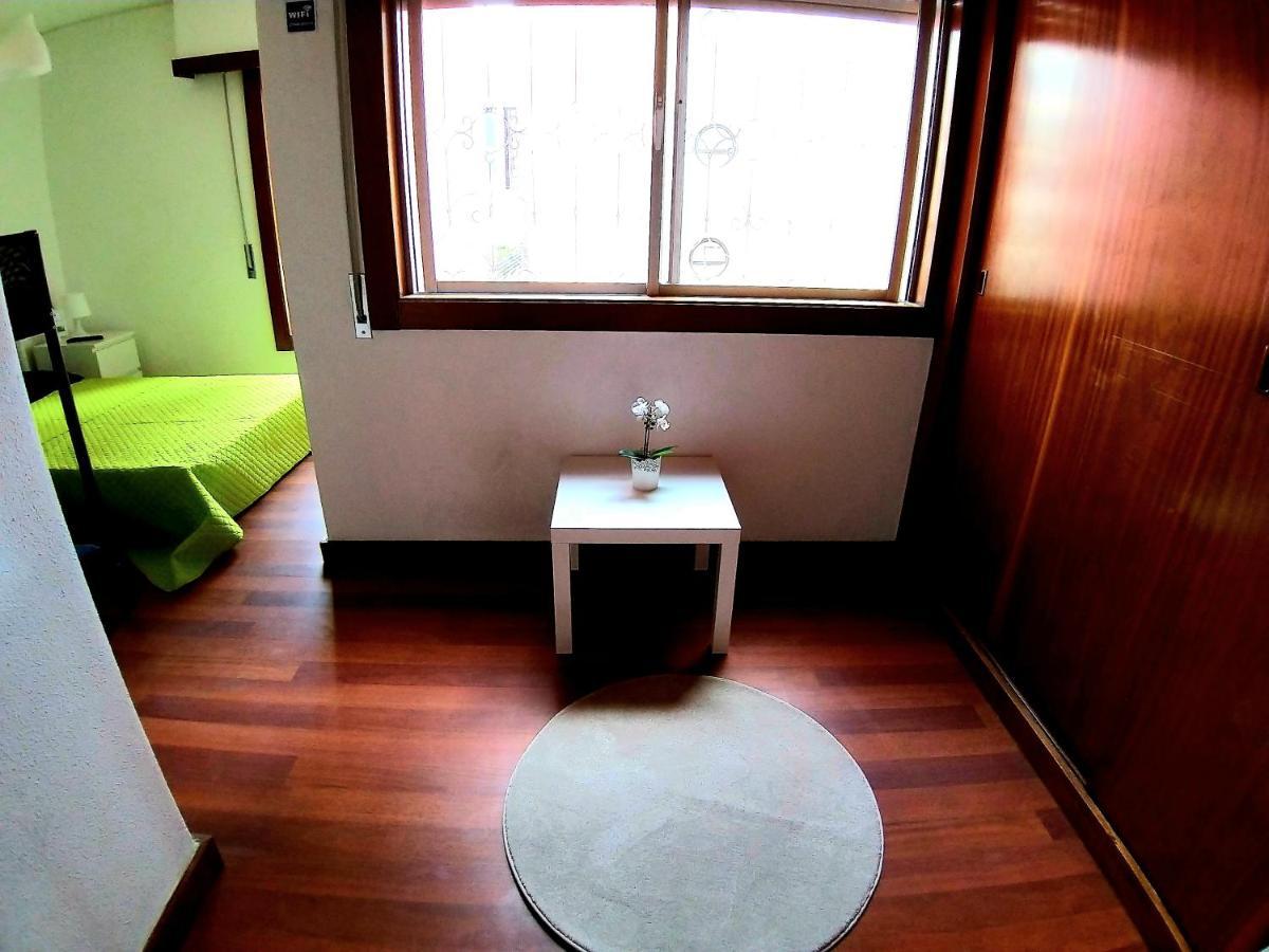 Theorynomad Al Hostal