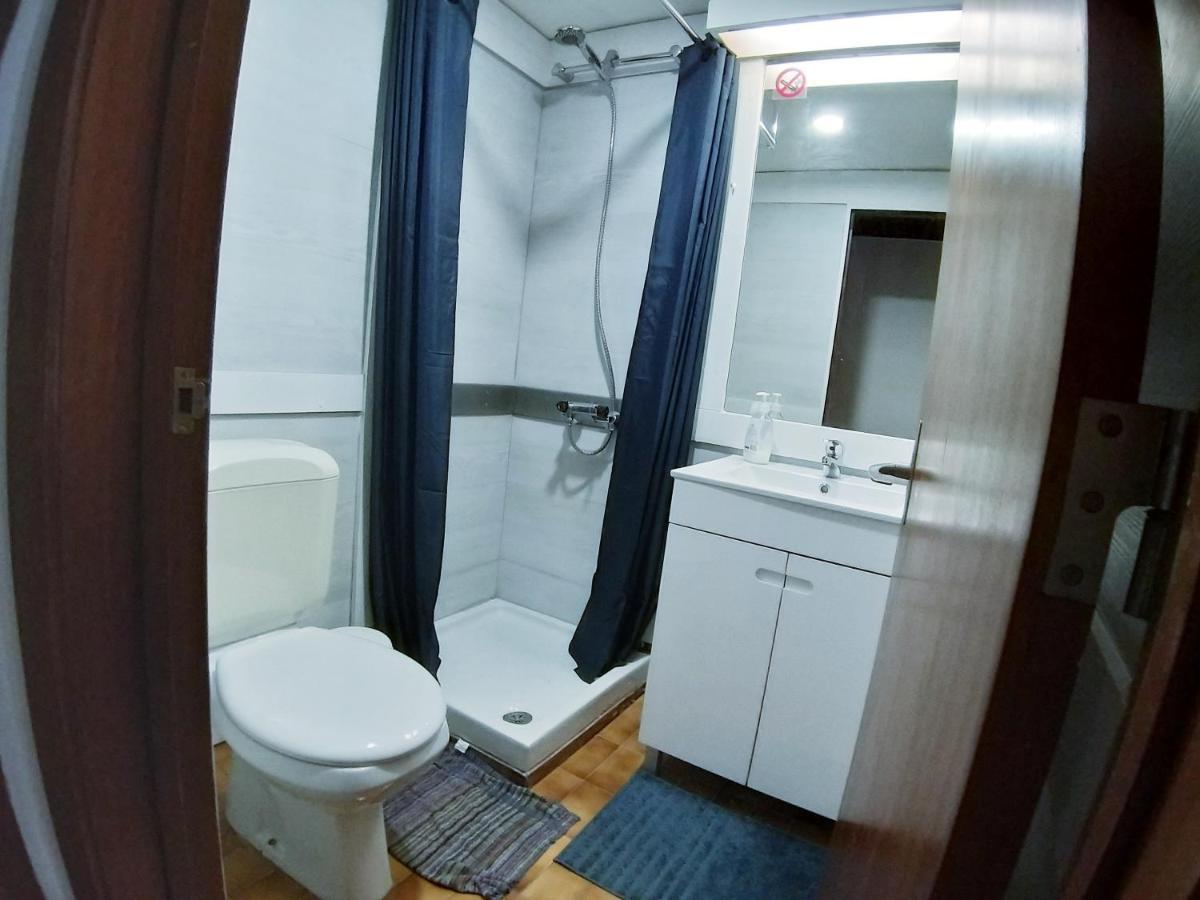 Theorynomad Al Hostal