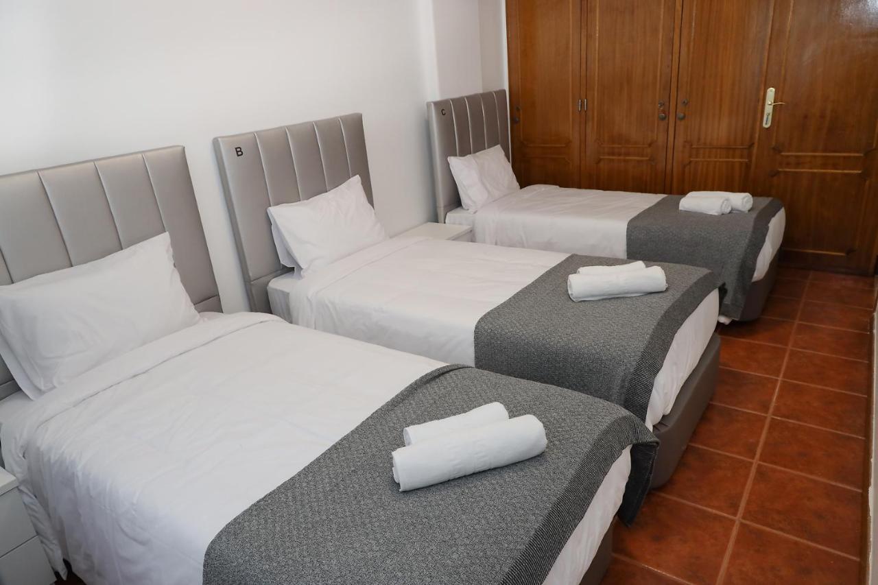 Hostal Host *