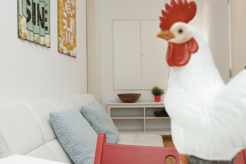 Apartamento Alfama Yellow House *