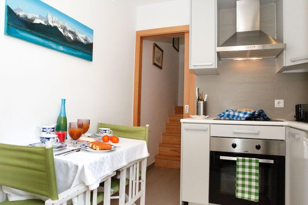 Alfama Yellow House Apartamento