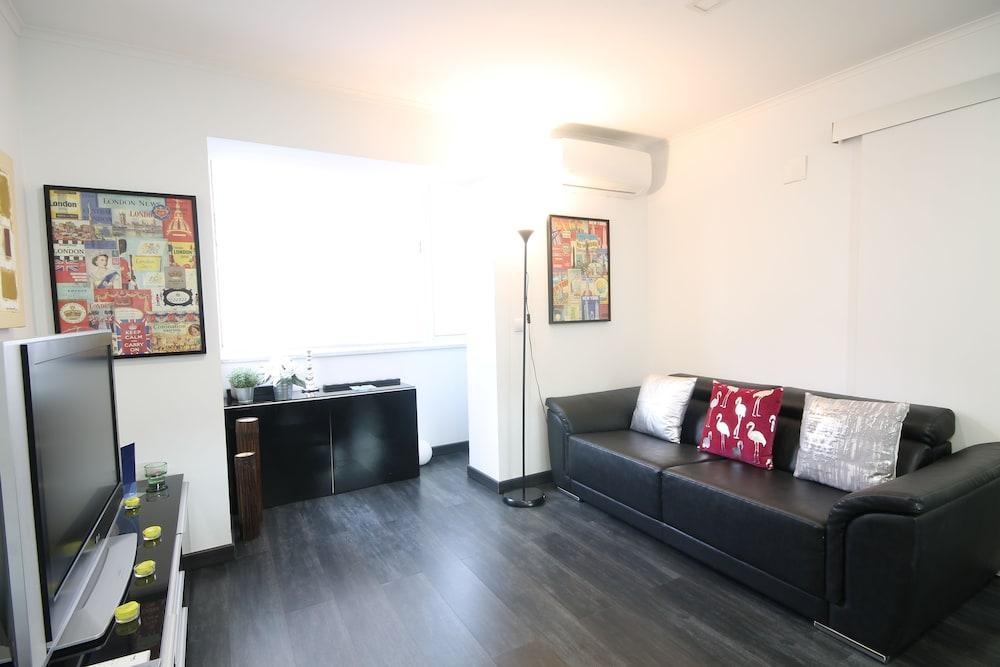 01 Nice Flat By Olivais *