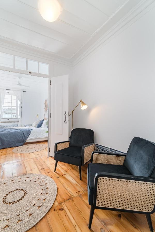 Casa Boma - Typical And Spacious - Lapa Ii Lisbon