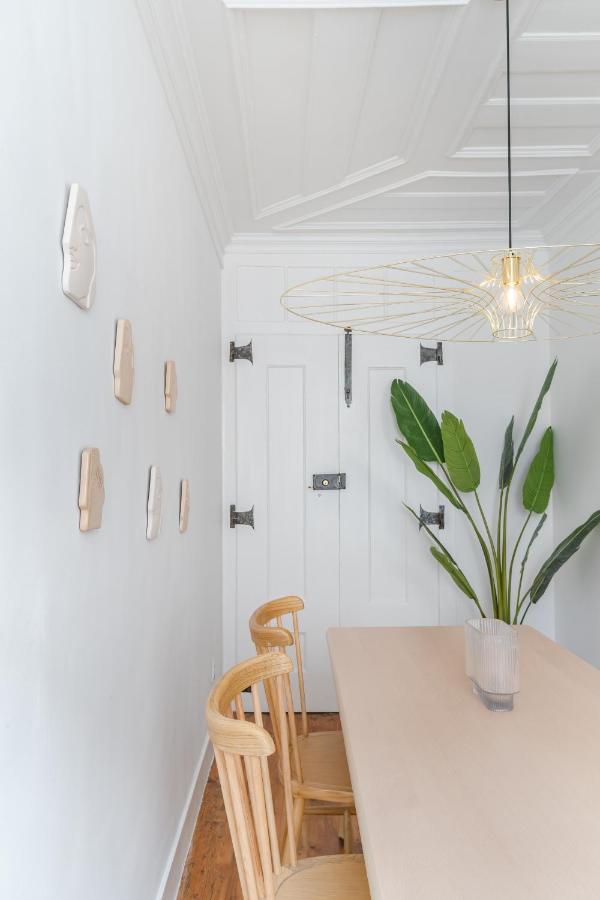 Casa Boma - Typical And Spacious - Lapa Ii Lisbon