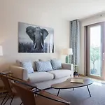 FLH Marquês Comfy Apartment