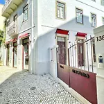 Vila Rosário 2 Lovely Apt with Private patio - by Homeful