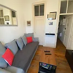 Manjericos House
