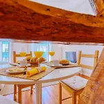Inloveapartments - City Center For Family