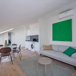 Stylish Lisbon Apartment Central