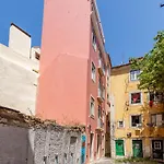 Gralhas Suites