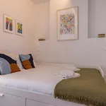 Oasis 28 III By Innkeeper
