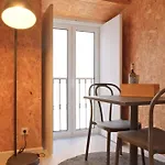 Friendly Border City Design Apartments
