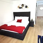 Helle Und Gemuetliche Wohnung Im Zentrum
