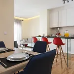 Joivy Graca Deluxe Apartments