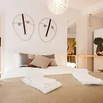 Moniz Studio Apartment - By Lu Holidays