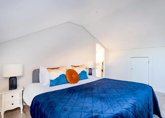 Mbird Lapa River View Duplex