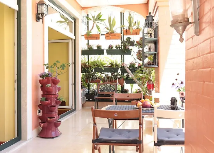 Lx Factory Guest House