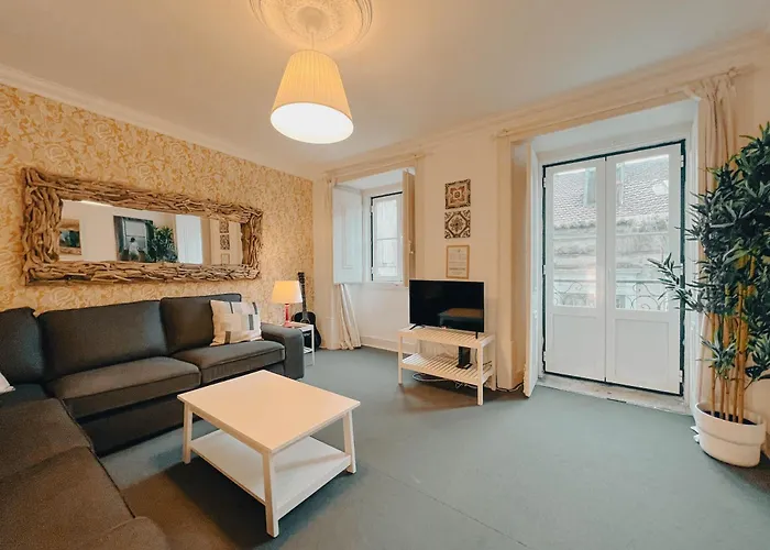 My Fair Lisbon - Trendy Bairro Alto Apartment