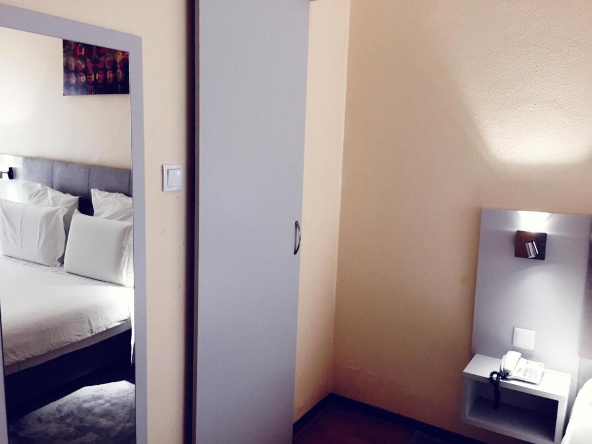 Excelsior Hotel 3*