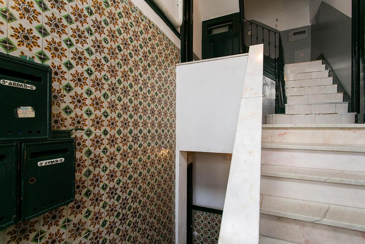 Lovelystay - Cozy 3bdr In Estrela Apartamento *