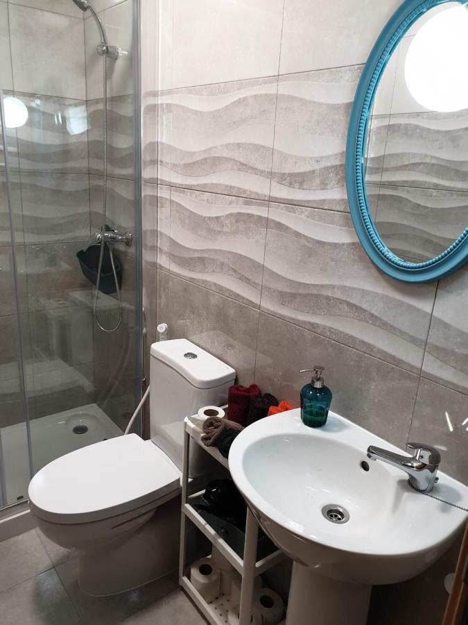 Hostal Terminal 4 *