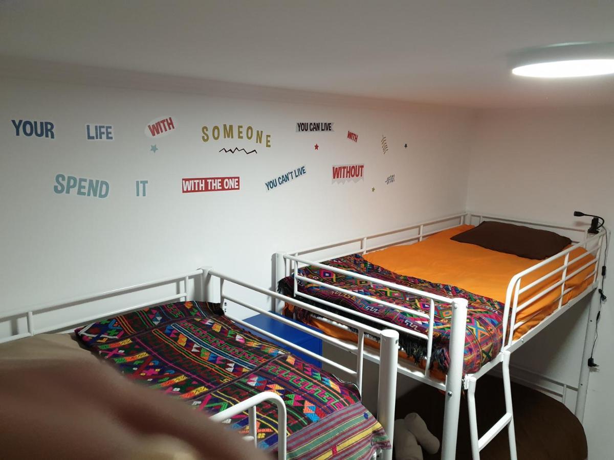 Terminal 4 Hostal Lisboa