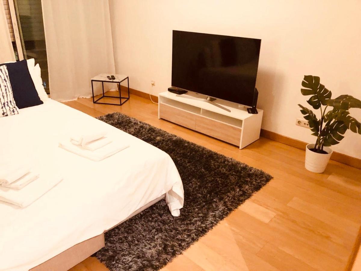 Orient - Modern, Spacious And Sunny! By The River! Apartamento