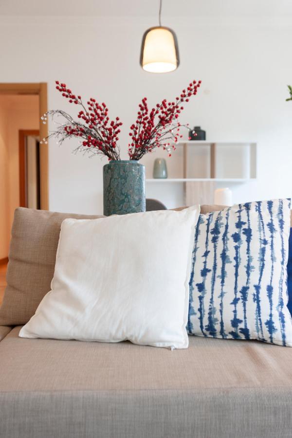 Apartamento Orient - Modern, Spacious And Sunny! By The River! *