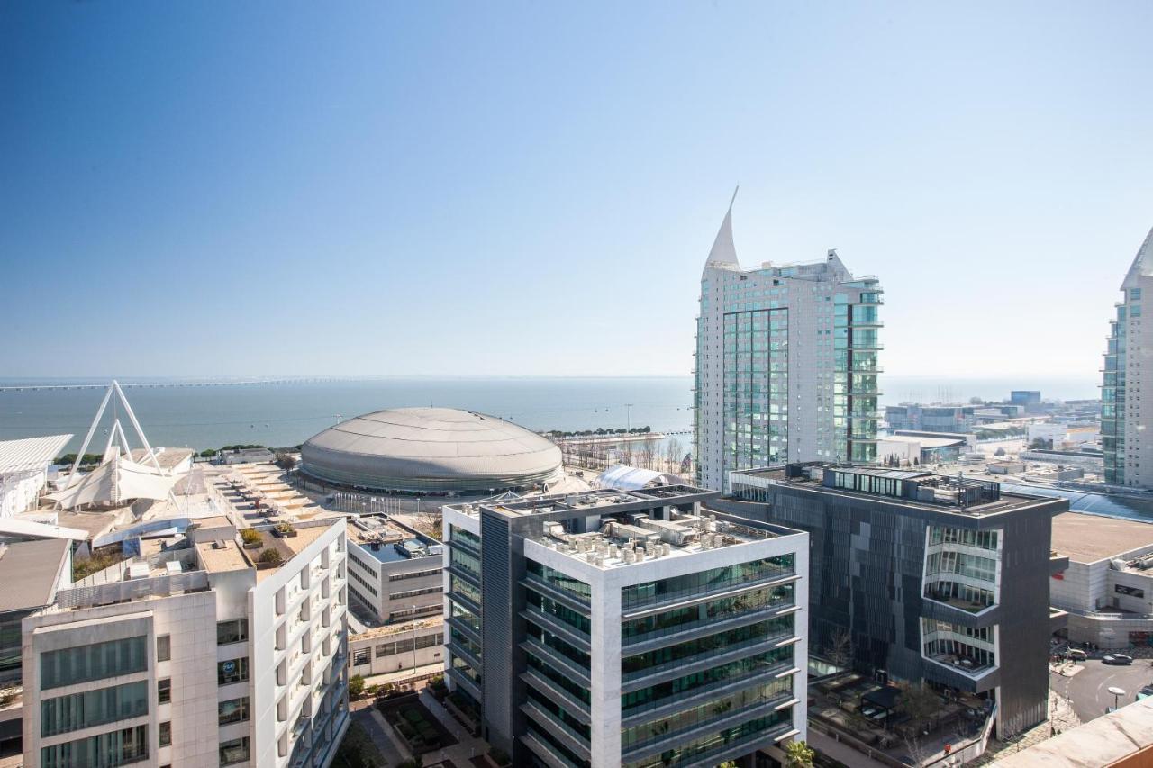 Orient - Modern, Spacious And Sunny! By The River! Lisboa