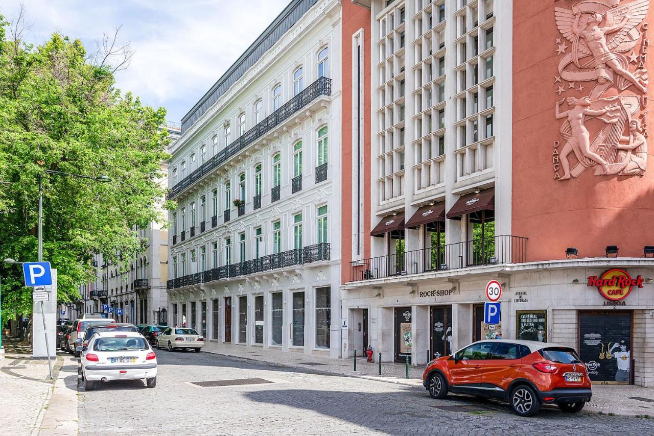 Liberdade 12 By The Good Neighbour In *