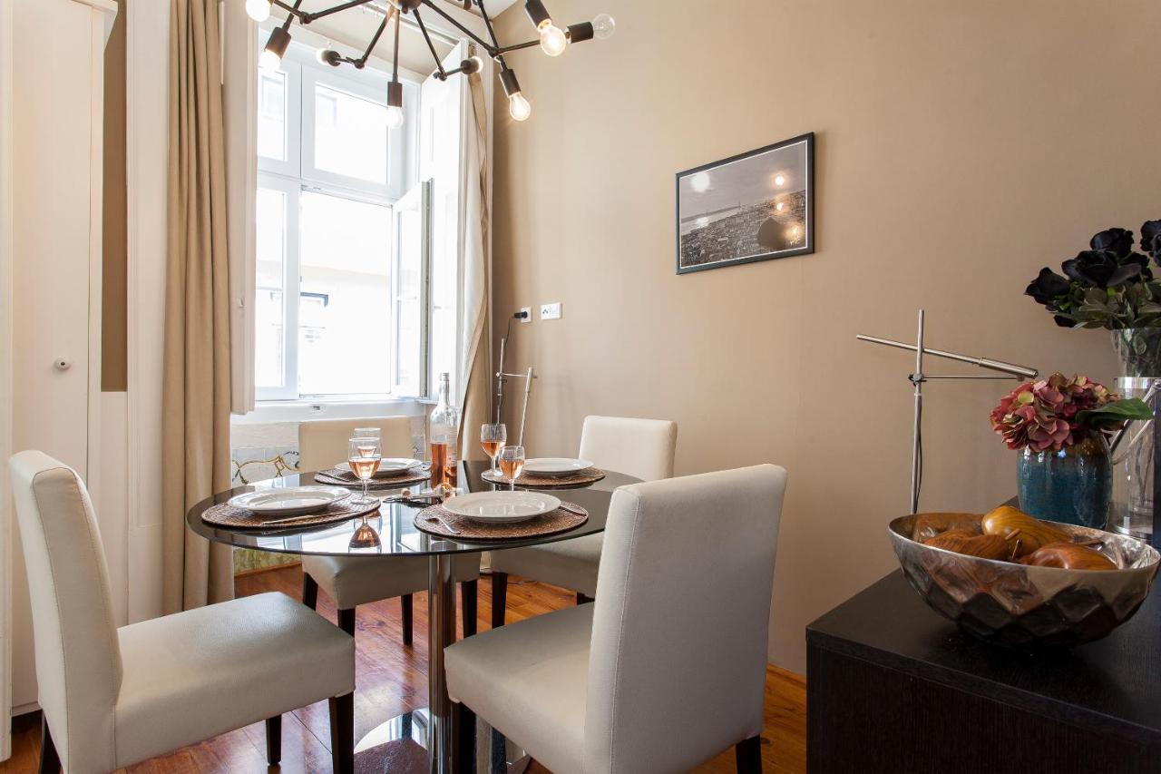 Correeiros Downtown Duplex & Deluxe Apartamento *