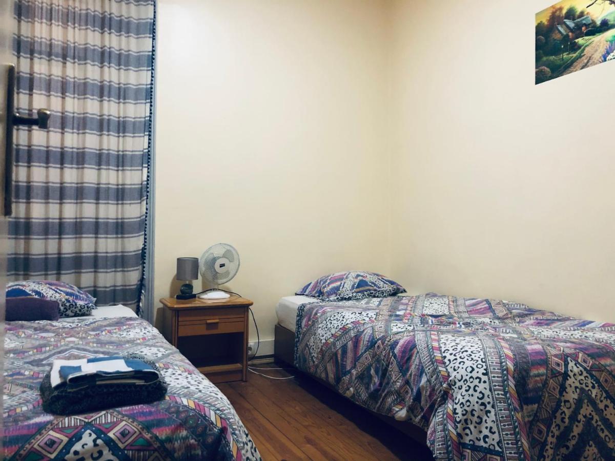 Lisbangla Guest house