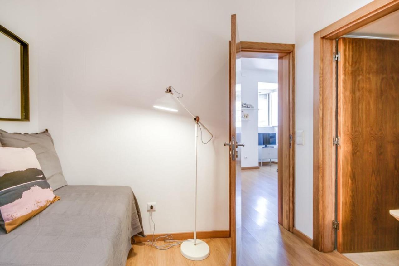 Guestready - Cream And Wood In Alcantara Apartamento