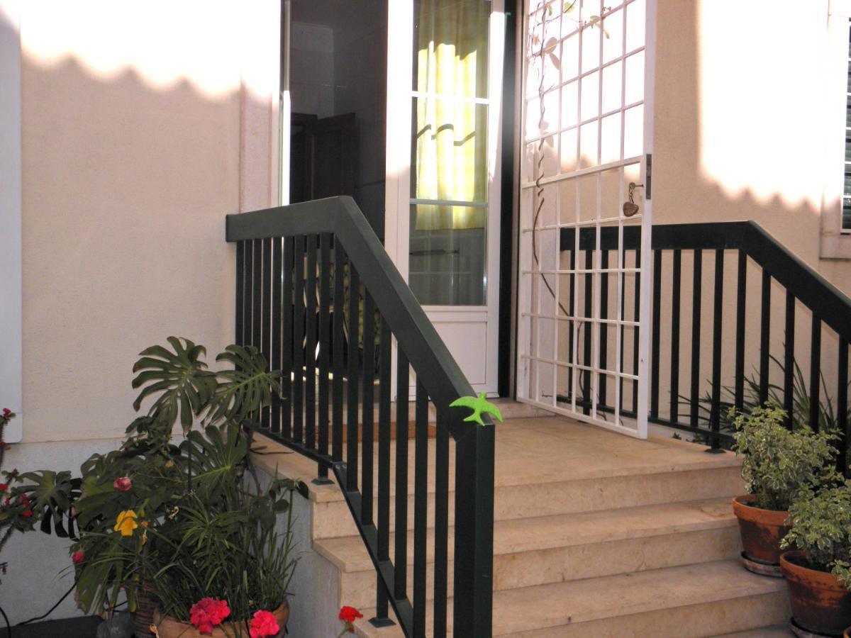Sunny Terrace *