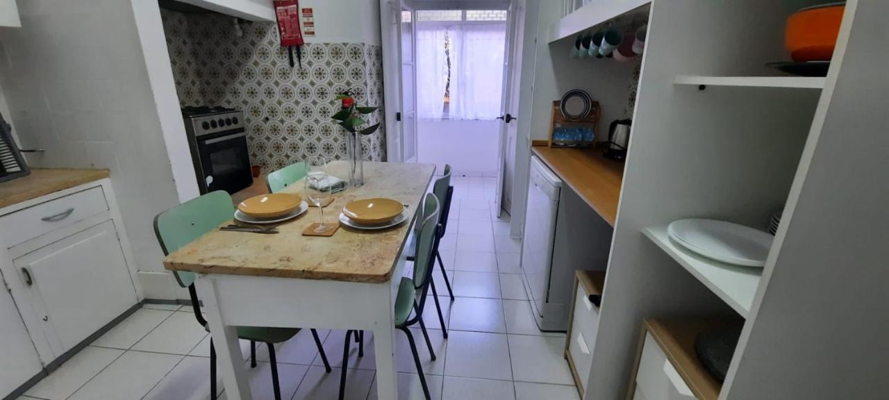 Apartamento Sunny Terrace Apt, Close To Downtown! 2 Bedroom Flat *