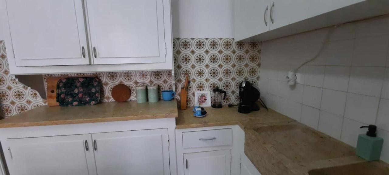 Sunny Terrace Apt, Close To Downtown! 2 Bedroom Flat Apartamento *