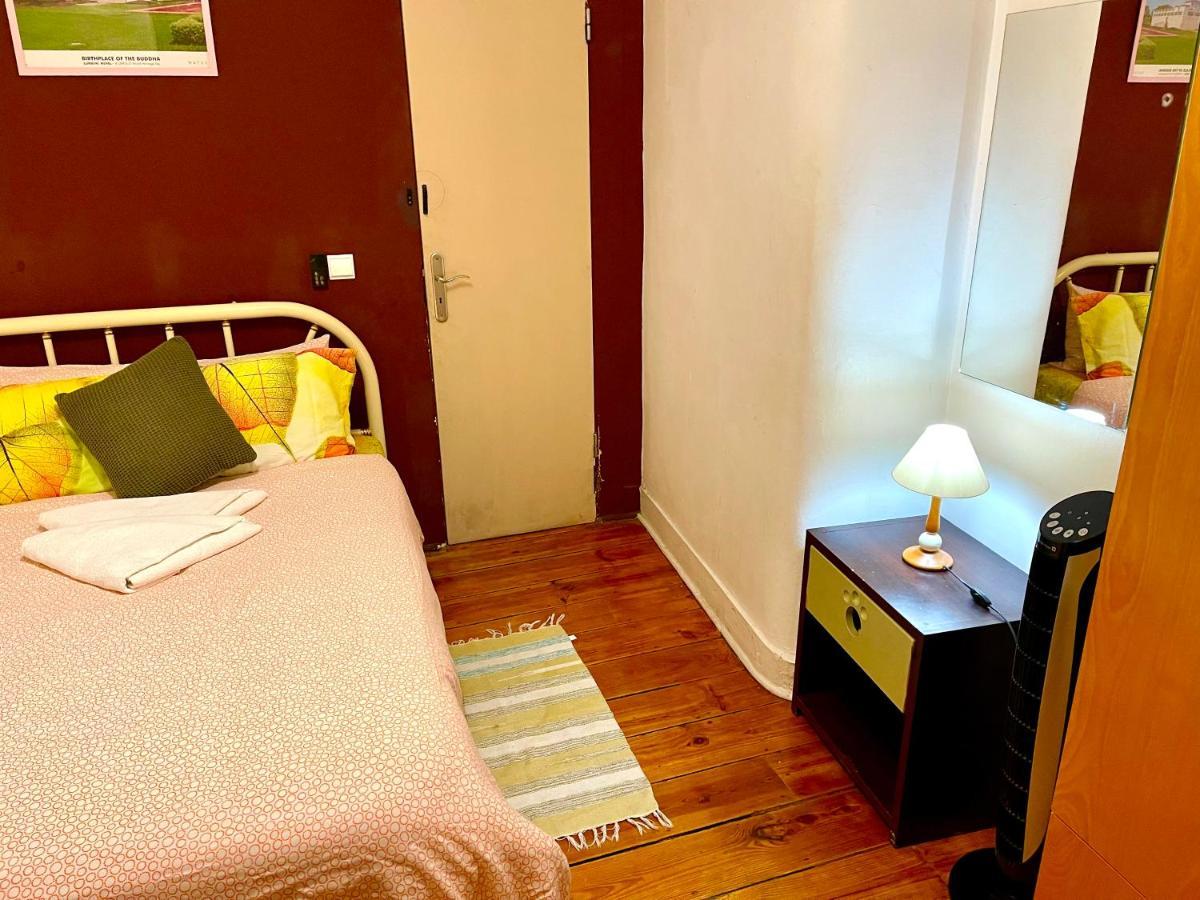 Hostal Asian Everest House *