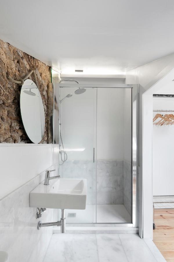 Lusíadas With Private Bathroom Lisboa