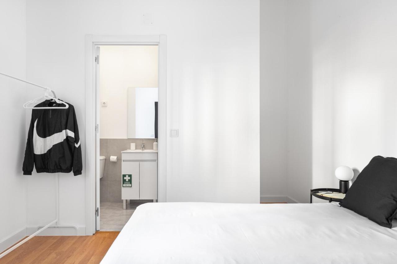 Altido Stylish 2-level Flats Near Ajuda Palace