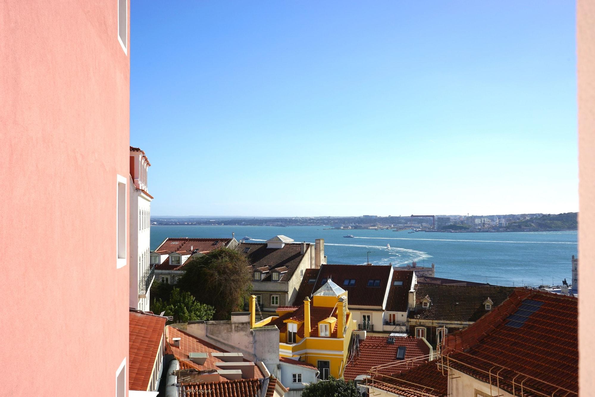 Solar Dos Mouros Hotel
