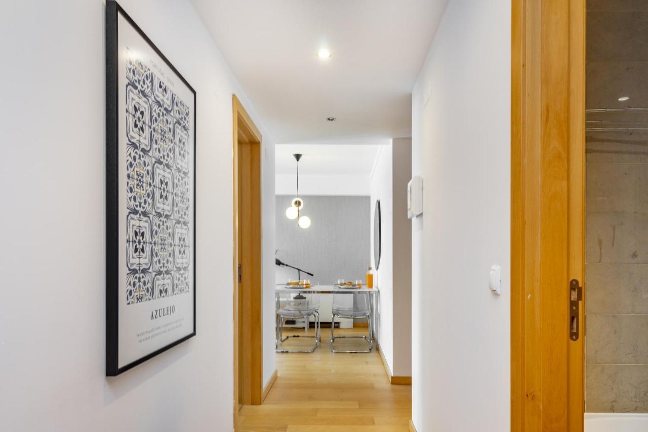 Whome Panoramic View With Elevator, Ac, Garage Perfect For Families & Business Travellers