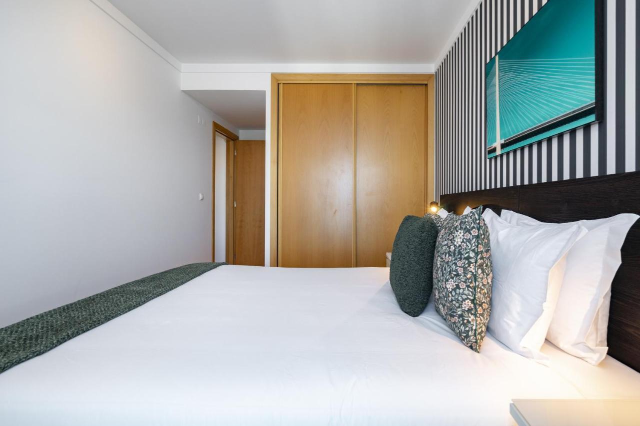 Whome Panoramic View With Elevator, Ac, Garage Perfect For Families & Business Travellers Apartamento Lisboa