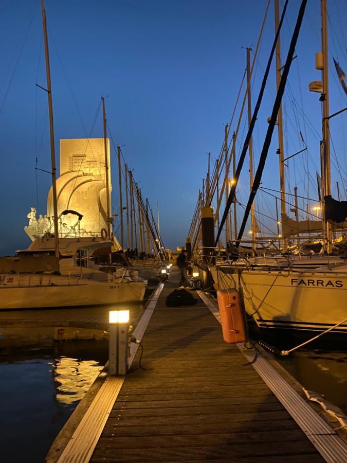 In A Boat - Botel Lisboa