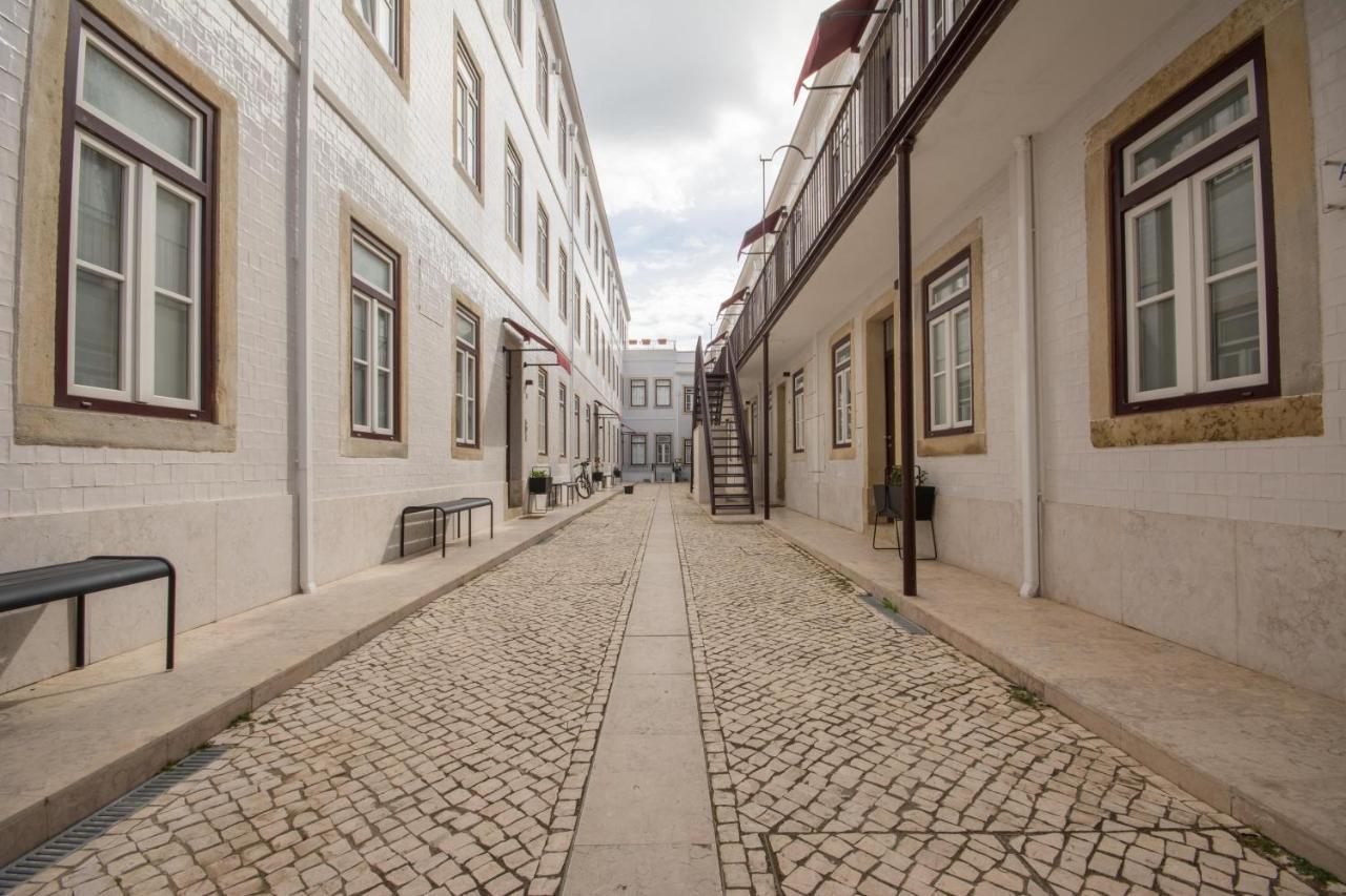 Charming In Private At Graca Lisbon
