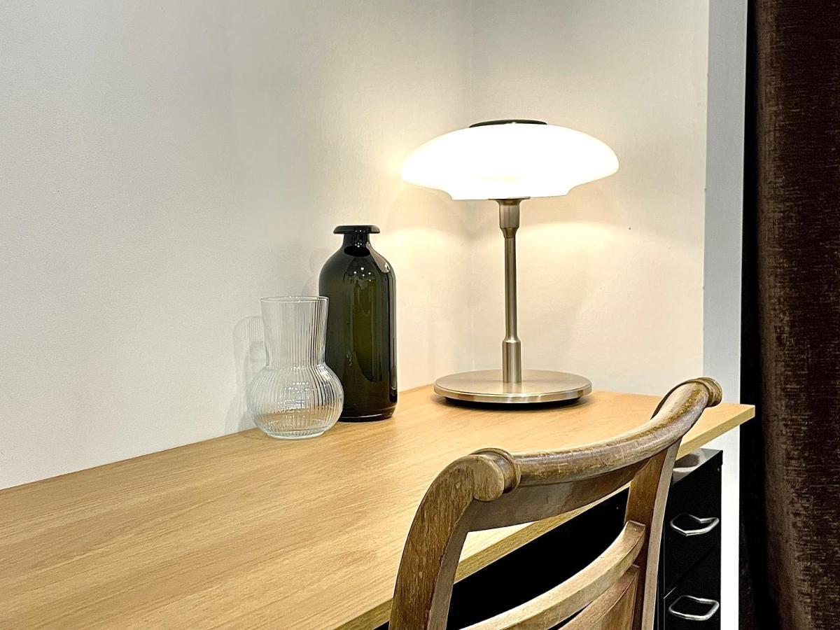 Claude Homes Lisbon Marques *