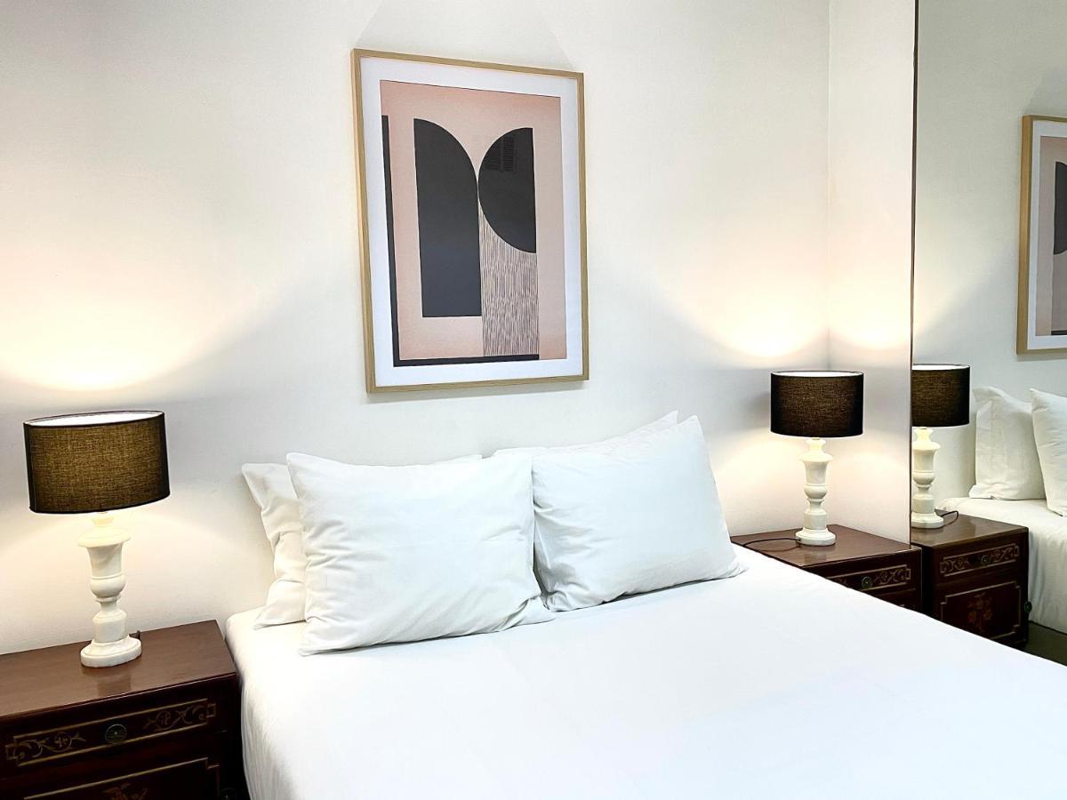 Claude Homes Lisbon Marques *